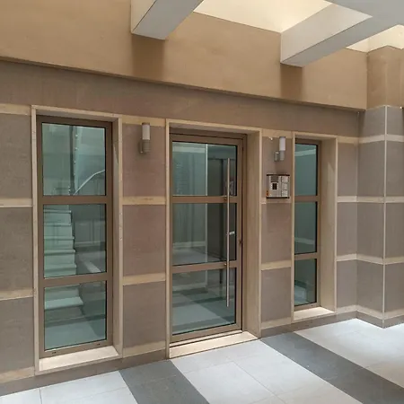 Vibe-siggrou 44 Family Apartment